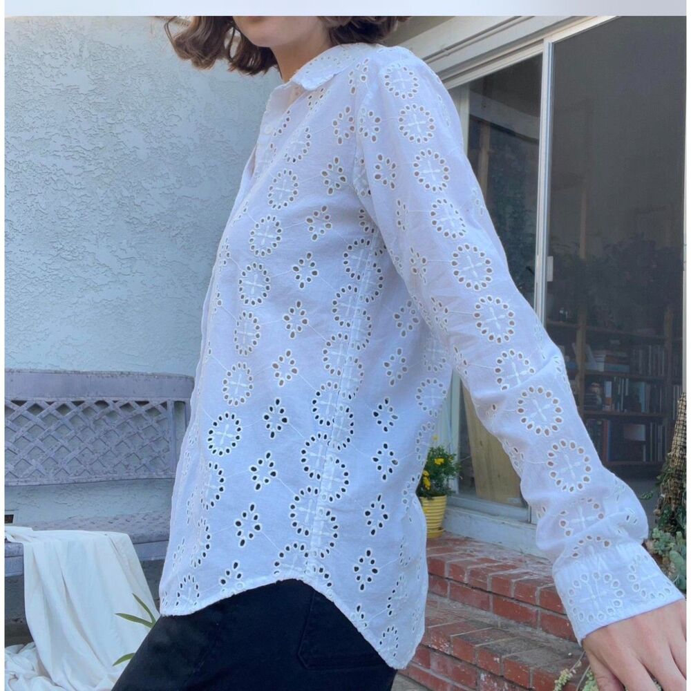 Women's Size XS White Embroidered button down by Zara Worn Once